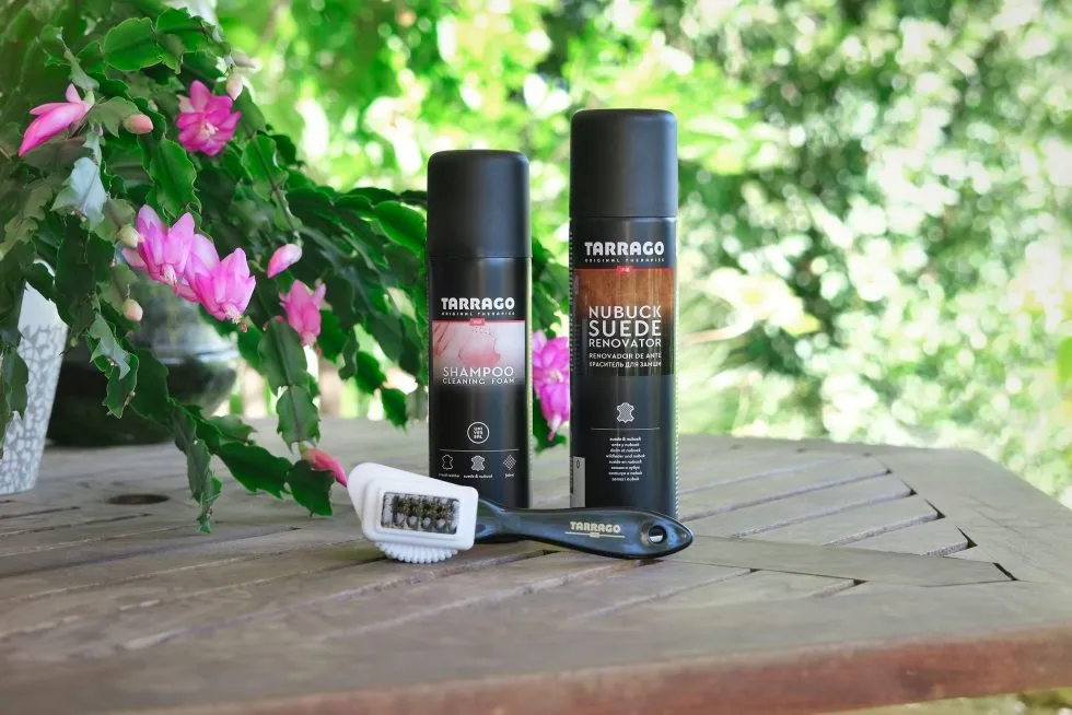 Φρόντισε τα Σουέτ Παπούτσια σαν Επαγγελματίας