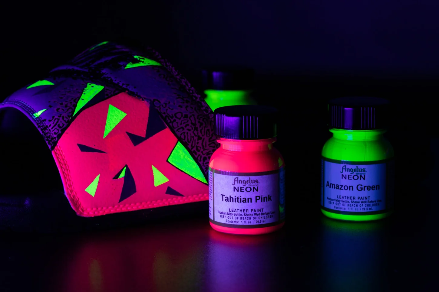 Angelus Neon